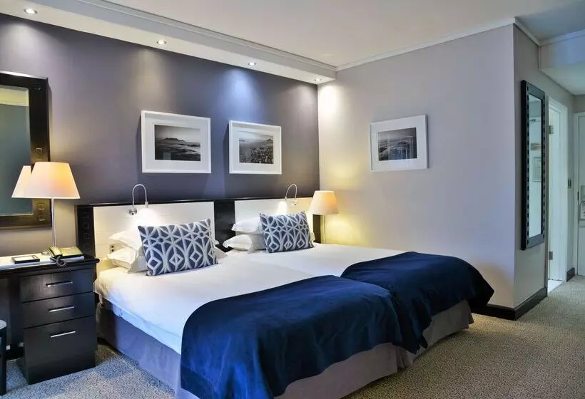 酒店 The Commodore