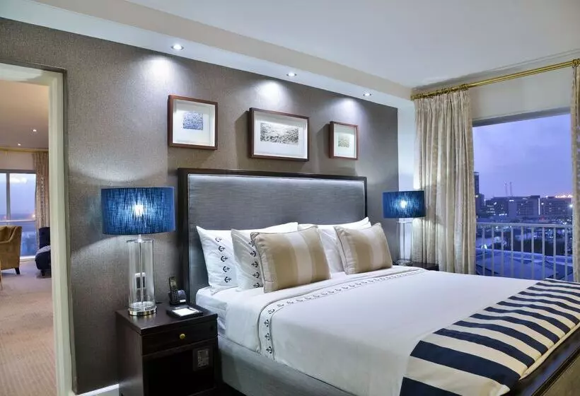 酒店 The Commodore