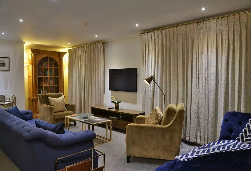 酒店 The Commodore