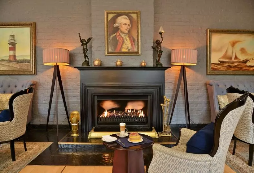 酒店 The Commodore