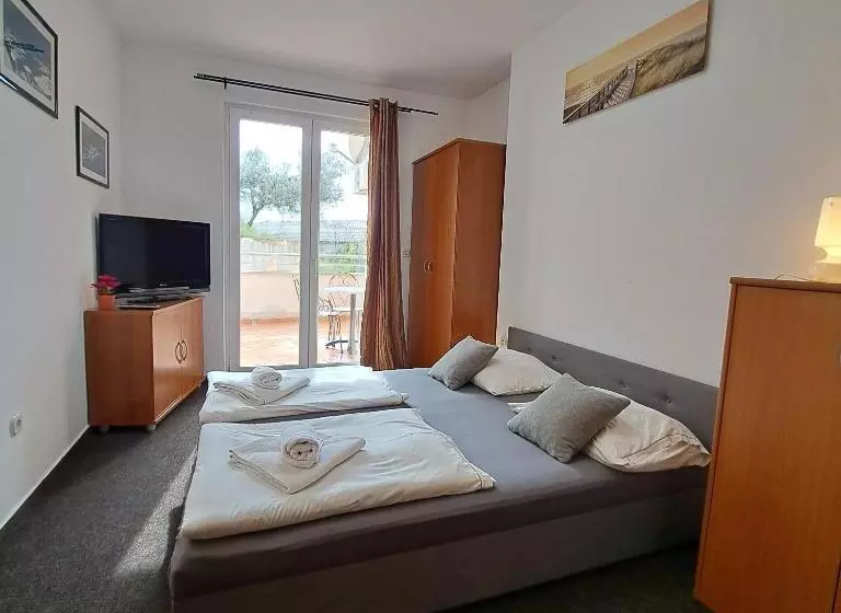 Apartments Vila Adrijana & Fitness Studio Wolf Bv