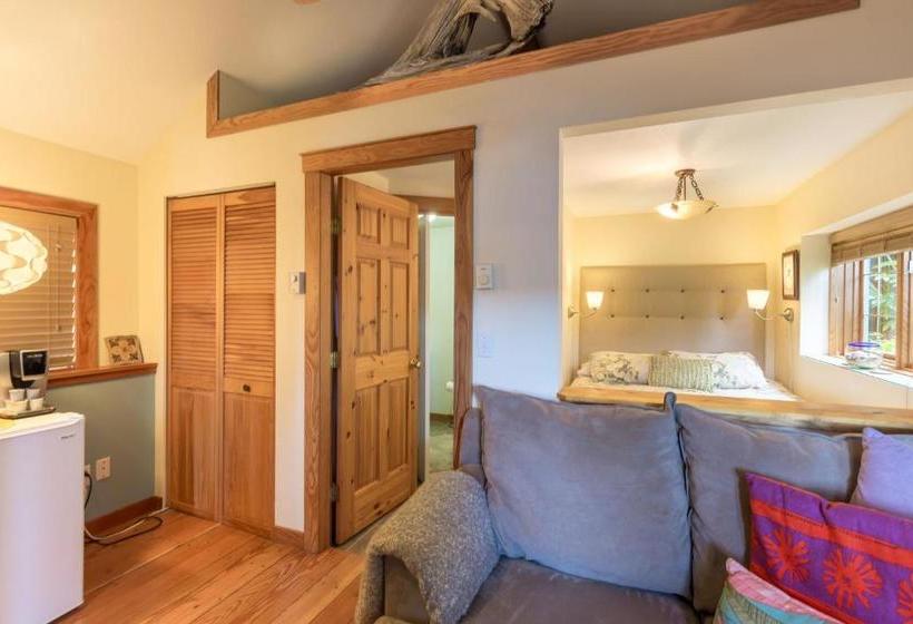 住宿加早餐  Tranquility Bay Waterfront Inn