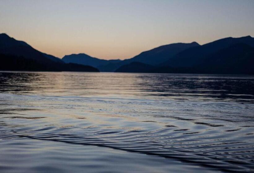 住宿加早餐  Tranquility Bay Waterfront Inn