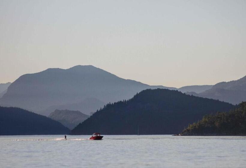 住宿加早餐  Tranquility Bay Waterfront Inn