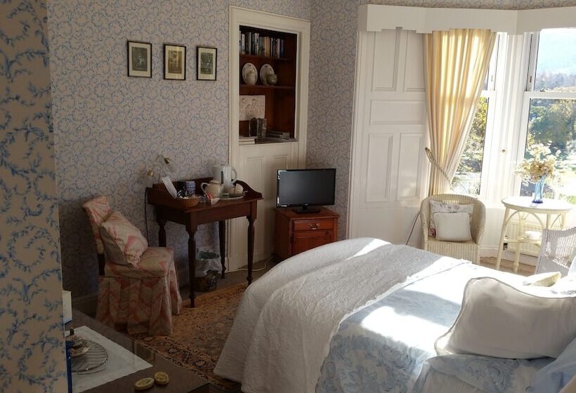 צימר Woodburn House