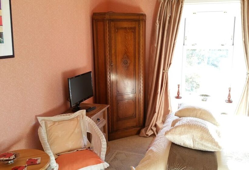 ベッドアンドブレックファースト Woodburn House