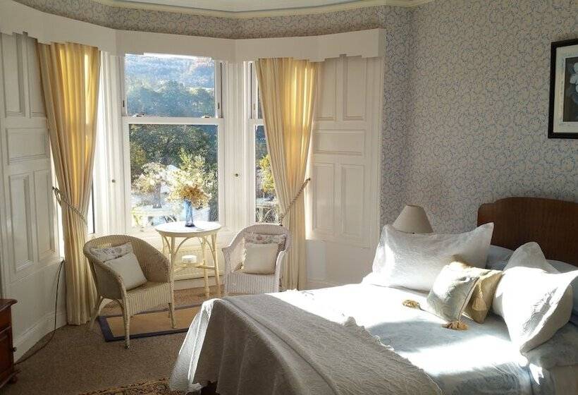 ベッドアンドブレックファースト Woodburn House