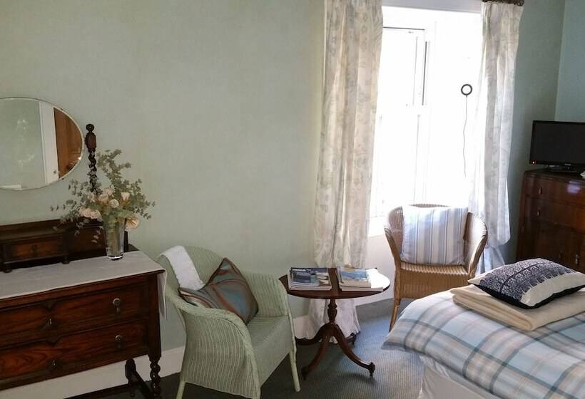 ベッドアンドブレックファースト Woodburn House