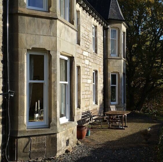 צימר Woodburn House