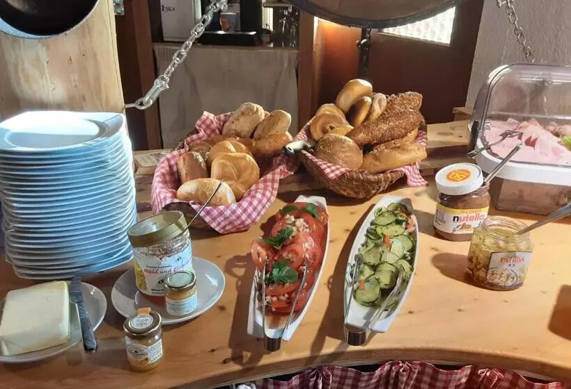 Hostelli Gasthaus Dollinger