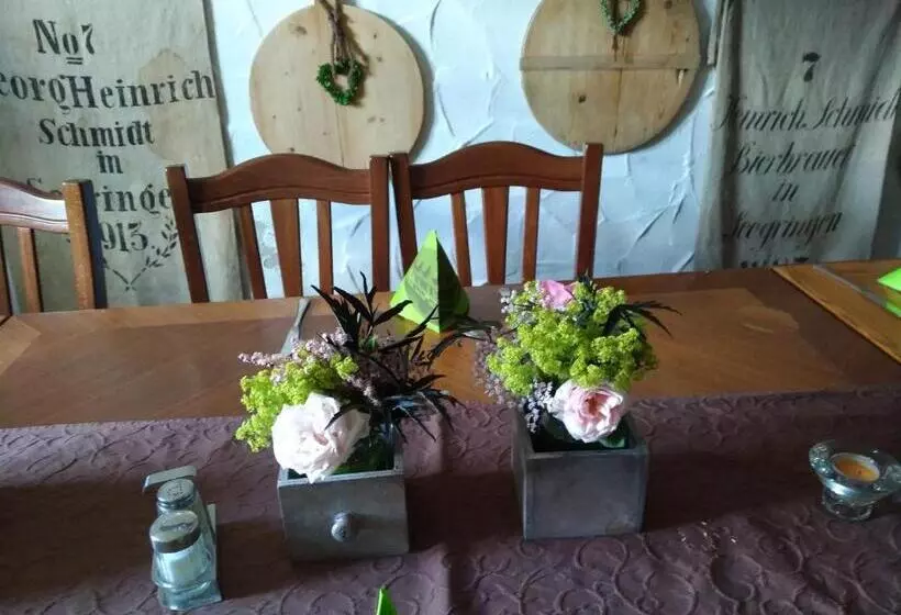 Hostelli Gasthaus Dollinger