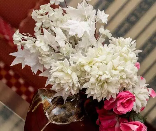 هتل Swiss Cottage