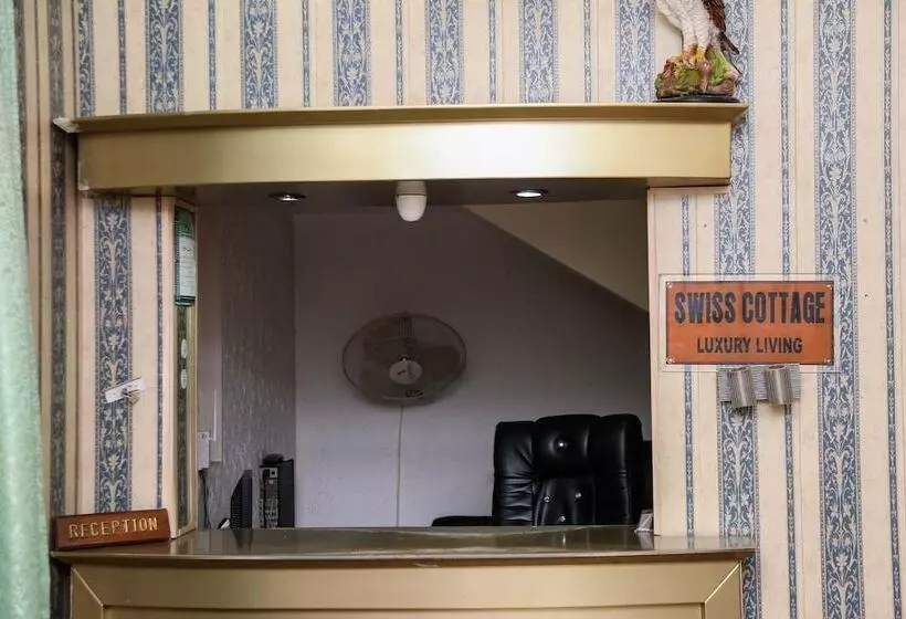 هتل Swiss Cottage