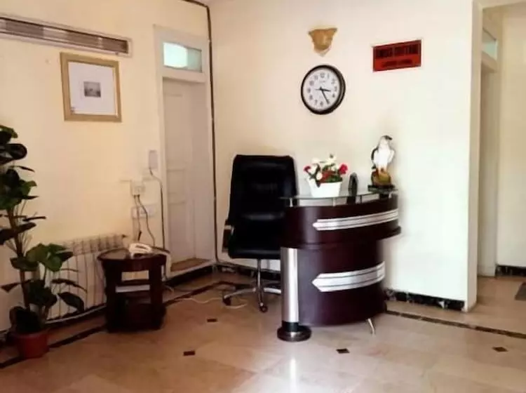 هتل Swiss Cottage