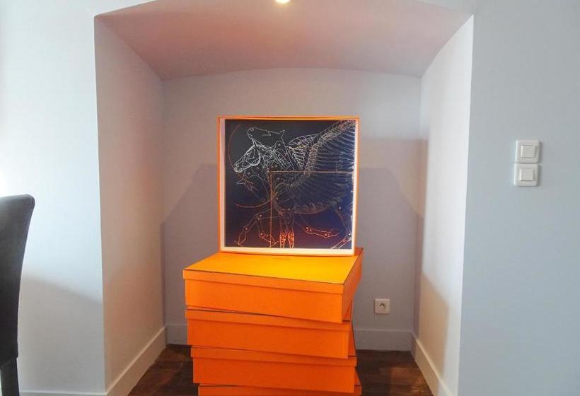 پانسیون Le Manoir De La Guépière B&b