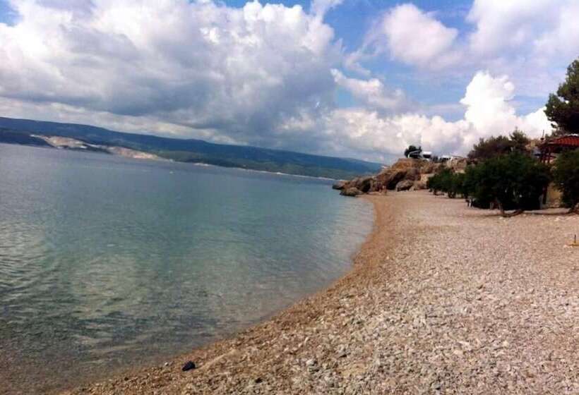 פנסיון Villa Sanja