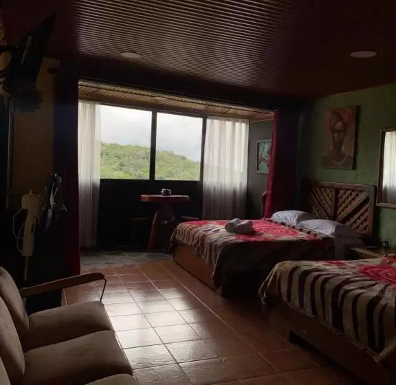 ユースホステル Cabinas Vista Al Golffo