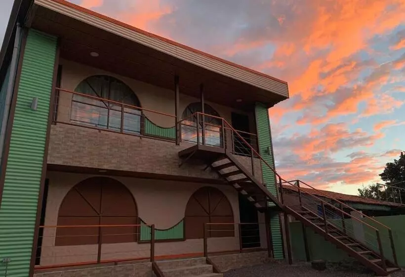 ユースホステル Cabinas Vista Al Golffo