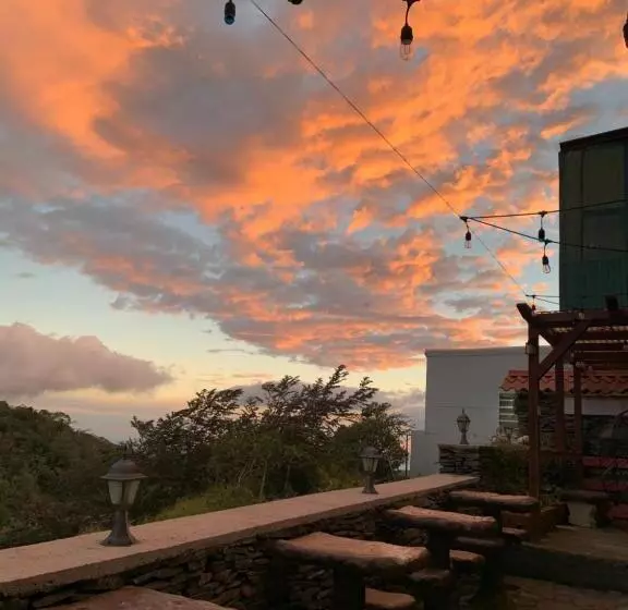 ユースホステル Cabinas Vista Al Golffo