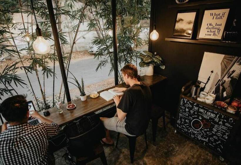 Ostello Murals Mactan