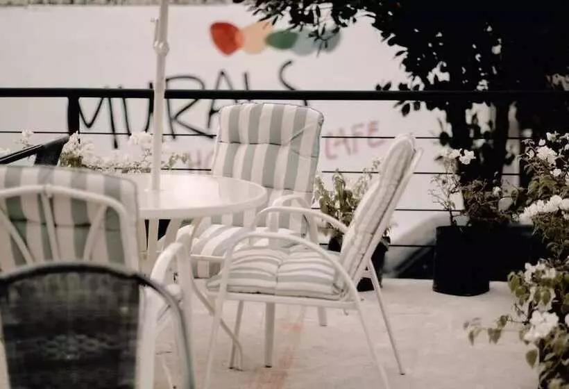 Retkeilymaja Murals Mactan