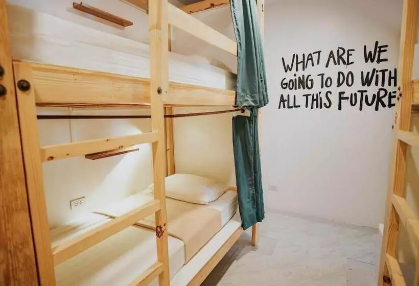 Retkeilymaja Murals Mactan