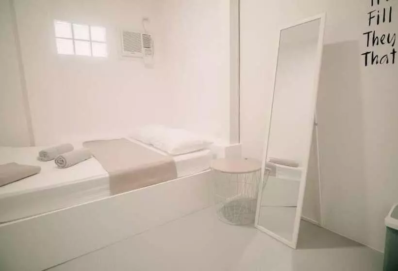 Retkeilymaja Murals Mactan