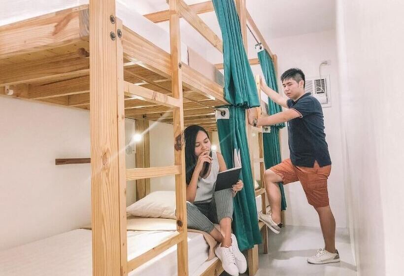 Ostello Murals Mactan