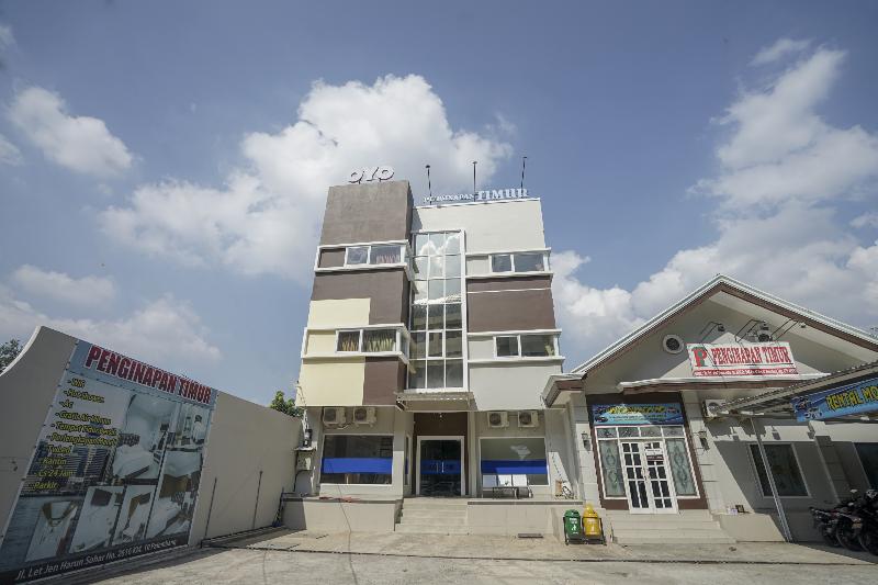 הוסטל Penginapan Timur By Oyo Rooms