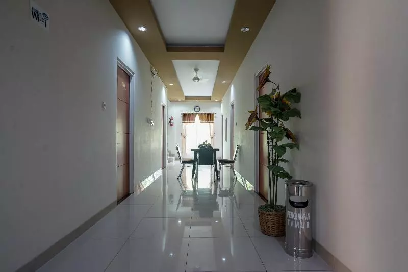 هاستل Penginapan Timur By Oyo Rooms
