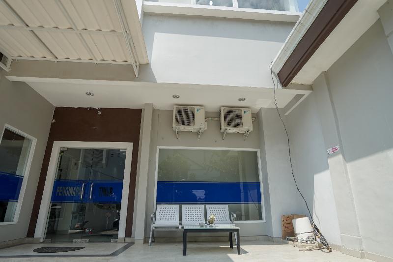 הוסטל Penginapan Timur By Oyo Rooms