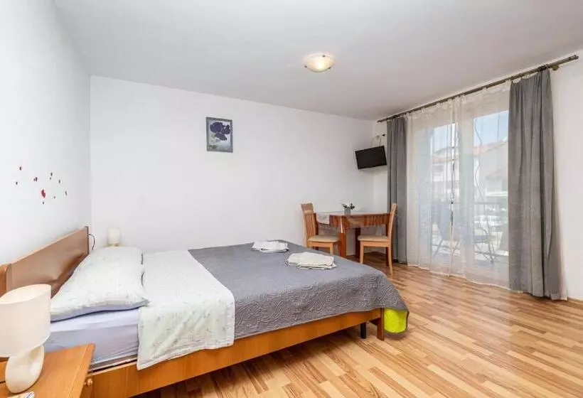 Apartments Orbanić