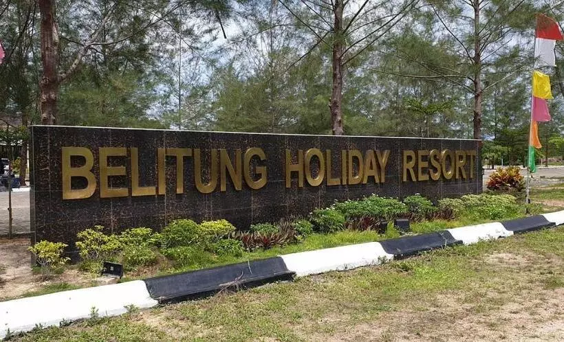 تختخواب و صبحانه New Belitung Holiday Resort