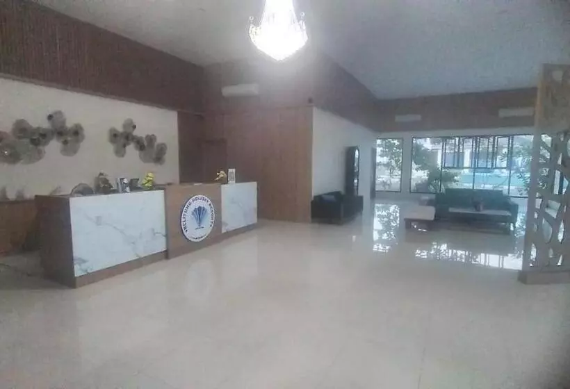 تختخواب و صبحانه New Belitung Holiday Resort