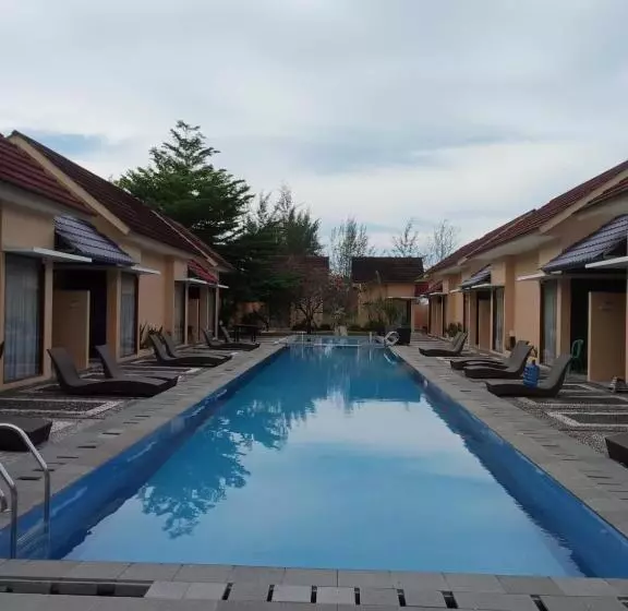 تختخواب و صبحانه New Belitung Holiday Resort