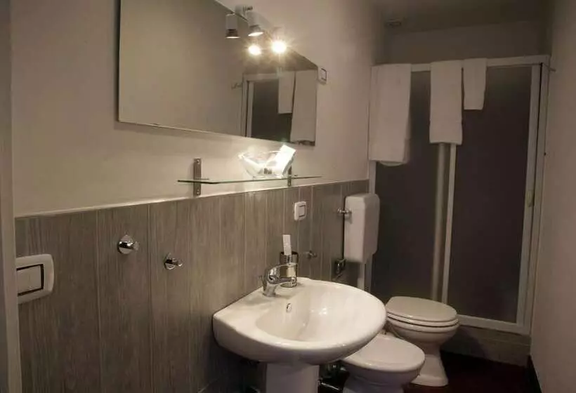 تختخواب و صبحانه Clorinda S Rooms
