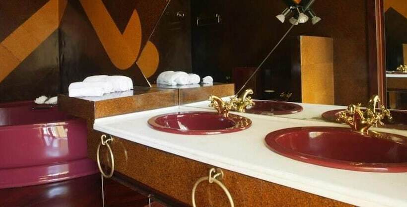 تختخواب و صبحانه Clorinda S Rooms