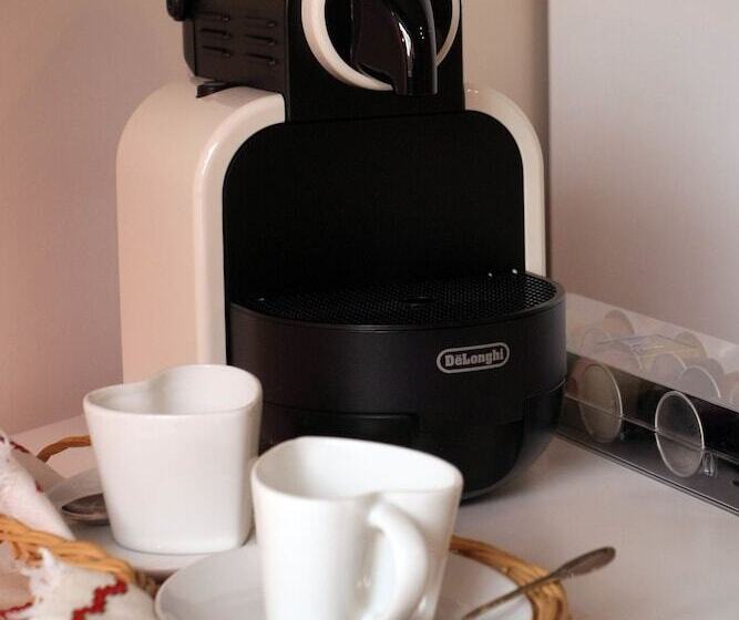 تختخواب و صبحانه Clorinda S Rooms