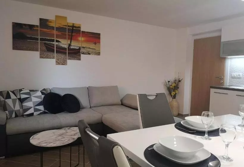 Apartment Tina