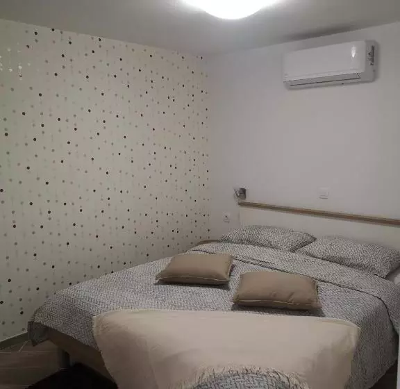 Apartment Tina