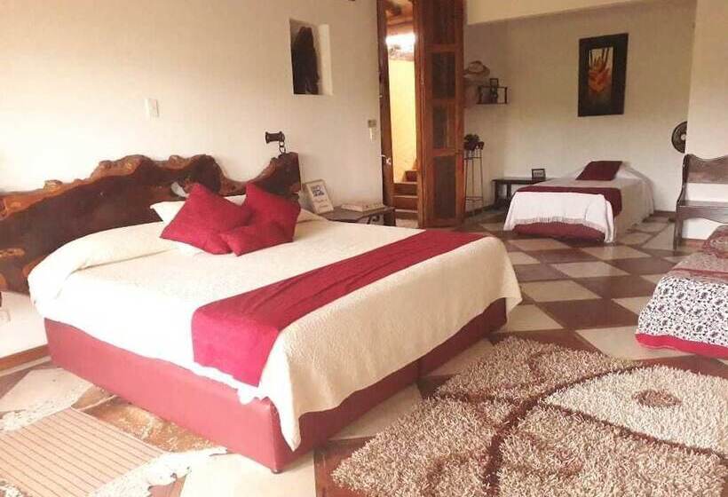 هتل Boutique La Casa Que Canta