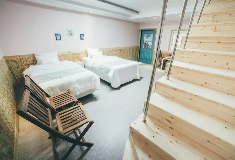 Hotel Hole In One