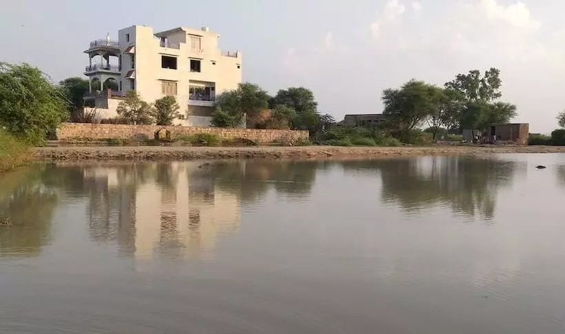 Hotelli Ibishouse Farm Stay