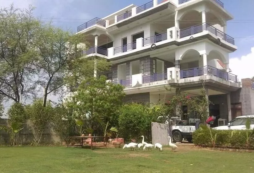 Hotelli Ibishouse Farm Stay