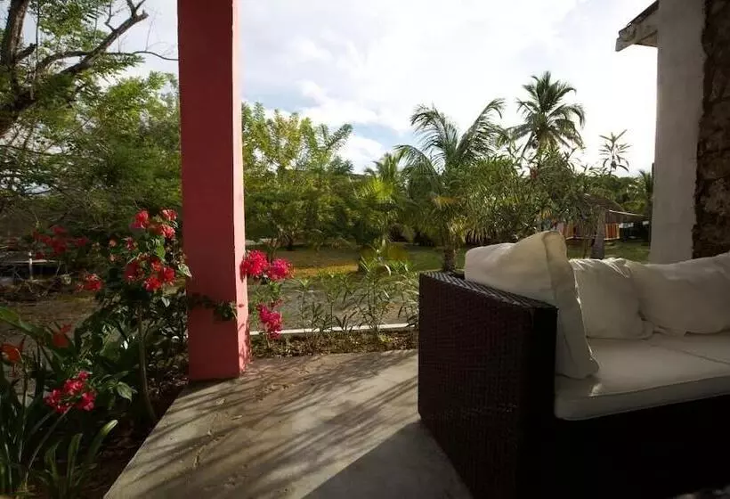 Hotelli Isla Tijereto