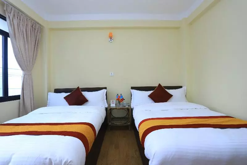 هتل Landmark By Oyo Rooms