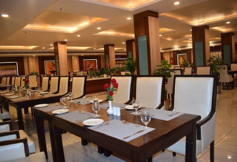 هتل Millenia Regency