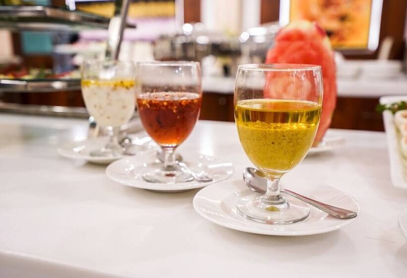 هتل Millenia Regency