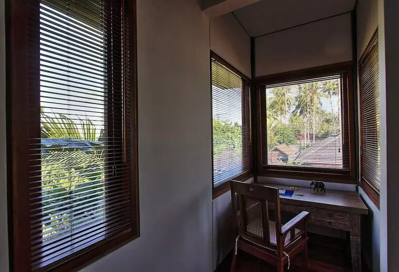 ホテル Nusa Indah Villa