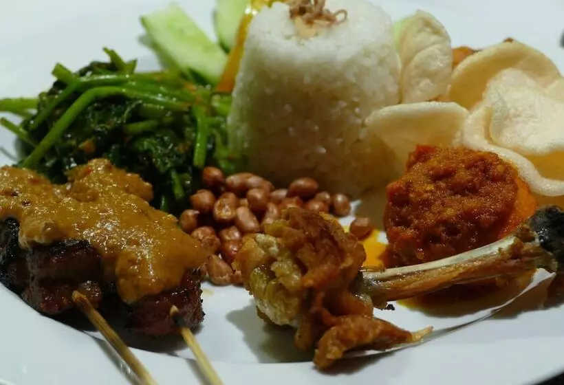 ホテル Nusa Indah Villa